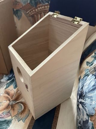 Casa de pájaros Yves Rocher para cremas y cosas.