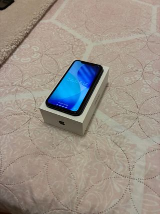 iPhone 11 64GB nero