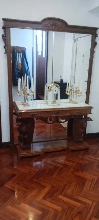 Mesa de entrada madera tallada águilas