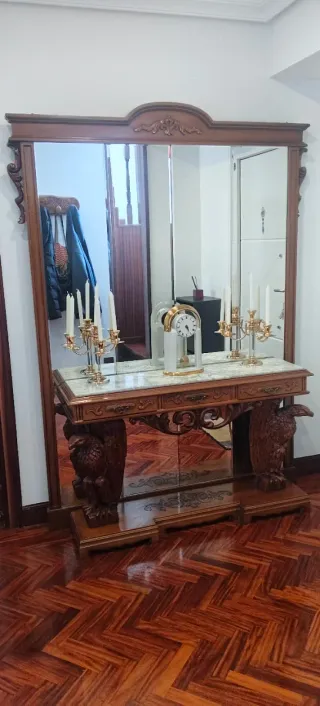 Mesa de entrada madera tallada águilas