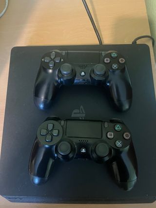 Consola PS4 Negra + 2 Mandos