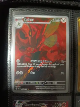 Carta Pokémon Scizor VMAX 205/197