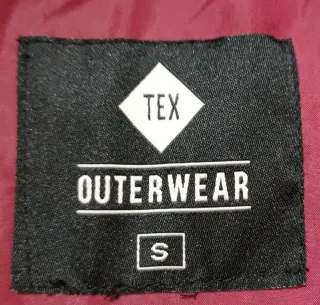 Abrigo acolchado cereza talla S.