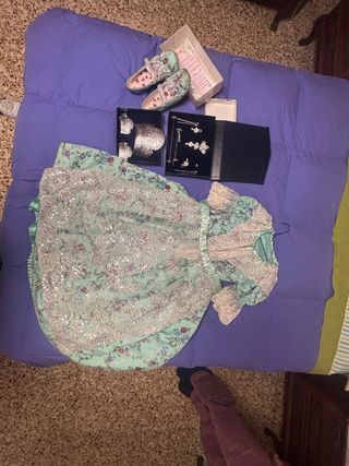 Falda y corpiño fallera niña 8-10 años mas tela.