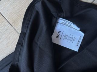 Camiseta AMI Paris Negra