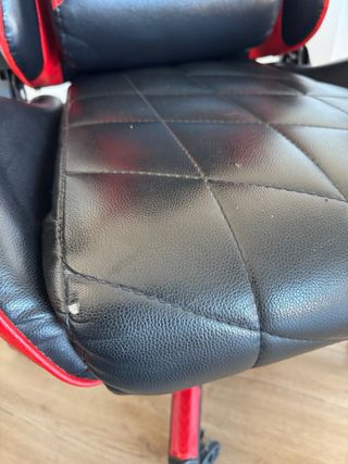 Silla Gaming Negra y Roja.  Marca Tempest.