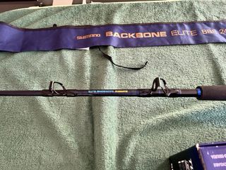 Carrete Shimano TLD 50 LRSA 2 Velocidades y caña