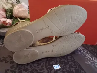 Sandalias Pikolinos Talla 37 Oro y Blanco