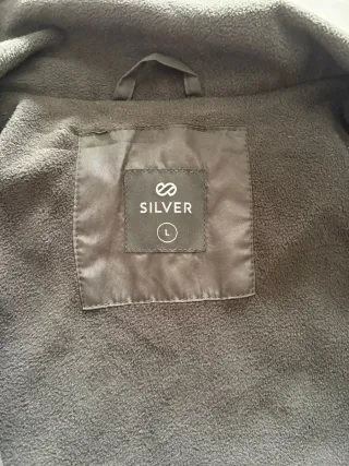 Chaqueta deportiva negra