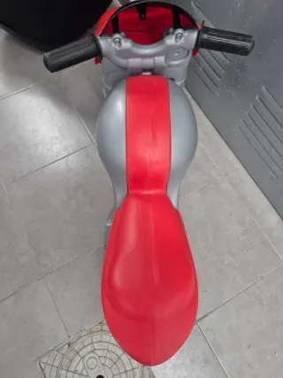 Moto de juguete para niños