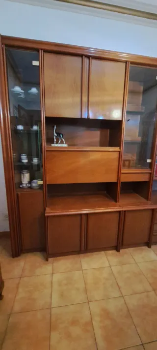 Mueble de comedor de madera de cerzo