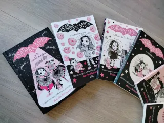 Ocho libros de Isadora Moon (leer descripción)