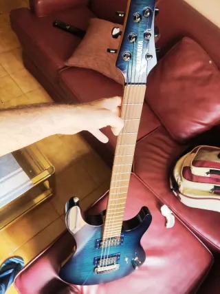 Guitarra Eléctrica Yamaha rgx620z