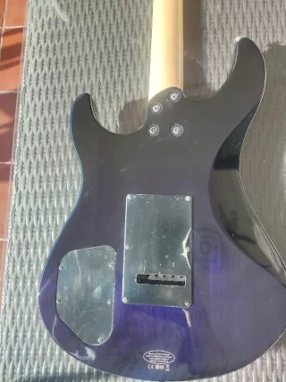 Guitarra Eléctrica Yamaha rgx620z azul