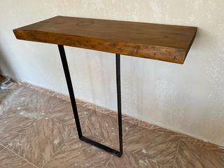 Mesa de madera rústica SE ESCUCHAN OFERTAS