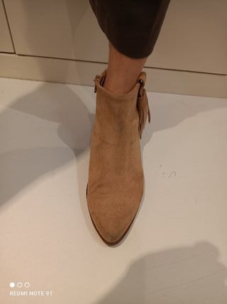Botines ante camel T37 flecos