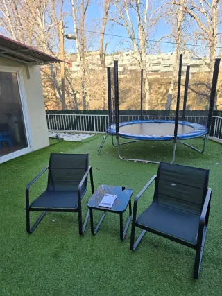 Conjunto Jardín: 2 Sillones y Mesa nuevos