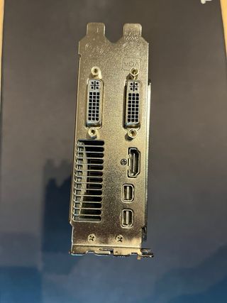 Gráfica ASUS Radeon HD 6950 2GB