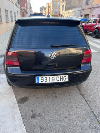 Volkswagen Golf 2004