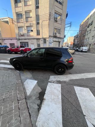 Volkswagen Golf 2004