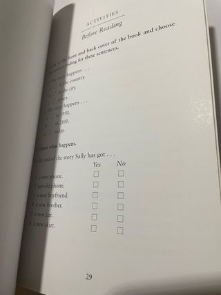 Oxford Bookworms Library: Sally’s Phone: Starte...