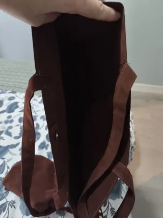 Bolso ante tachuelas marrón