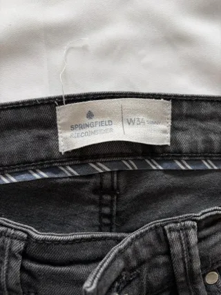 Pantalón vaquero negro