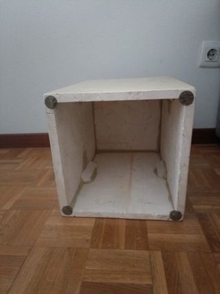 Mesa de centro cuadrada de cristal y piedra beige