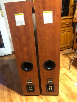 Altavoces JBL Studio 180