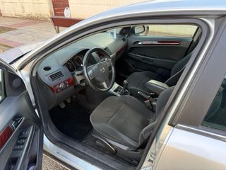 Opel Astra 1.8 16V Elegance 2005