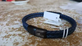 Pulsera Lotus Piel Hombre Negra y Azul