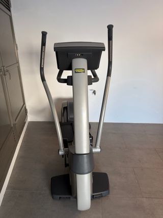Cinta de correr Technogym 900 y eliptica