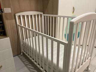 Lettino neonato bianco con materasso Fopoapedretti