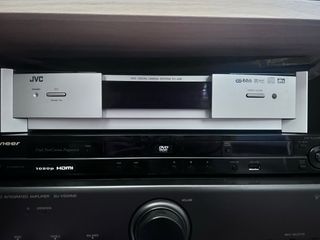 Subwoofer JVC con altavoces