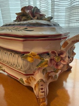 Sopera vintage porcelana decorada flores
