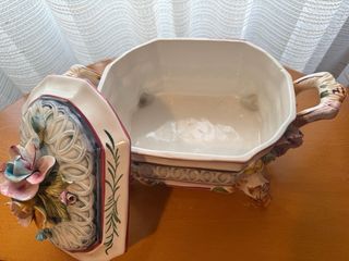 Sopera vintage porcelana decorada flores