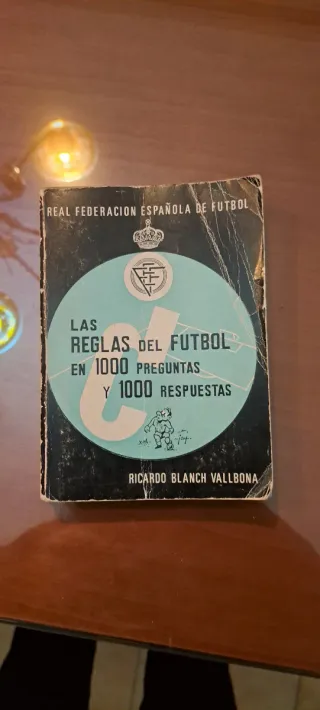 Las reglas del futbol en 100 preguntas