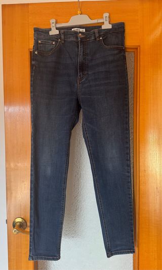 Pantalón tejano Pull&Bear Talla 40