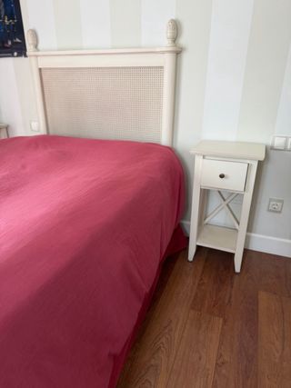 Cama nido 1.05 con colchones cabecero una mesilla