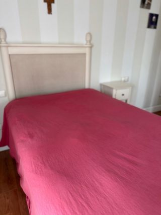 Cama nido 1.05 con colchones cabecero una mesilla