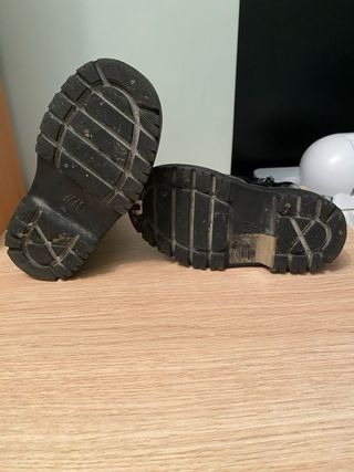 Botas Niña Negras talla 24