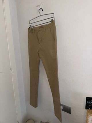 Pantalón Chino Levi's Hombre Beige