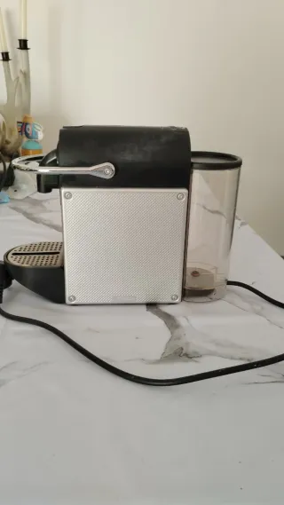 Cafetera Delonghi Nespresso