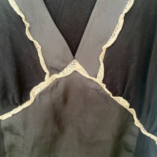 Top Y2K Zara negro bordado