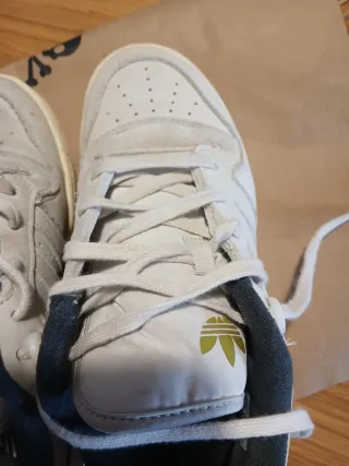 Zapatillas Adidas chico beige/verde