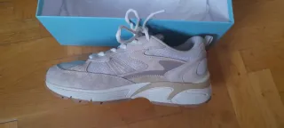 Zapatillas HOFF Beige y Blanco