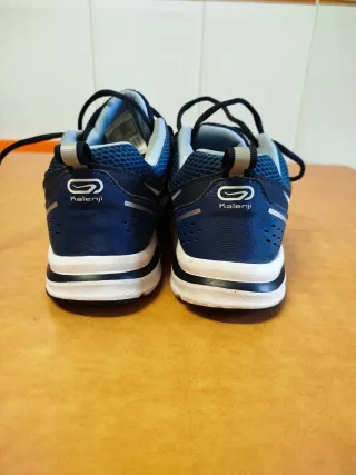 Zapatillas deportivas running azul y blanco