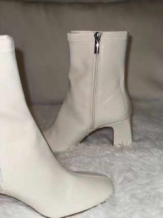 Botines Bershka blancos talla 37