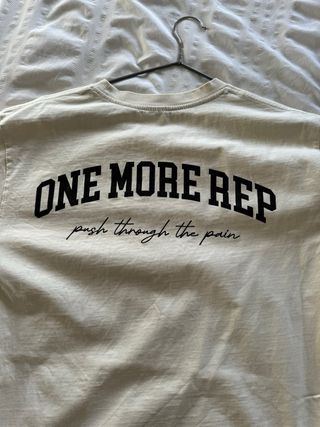 Camiseta Gymrats Wear Oversize crema