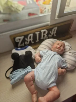Bebé Reborn realista completamente nuevo.